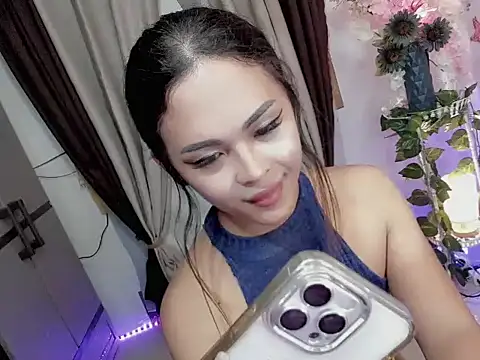 LucySmith23 online show from 3, 10, 2025