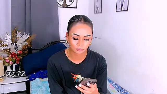 Zialustts online show from 13, 12, 2025