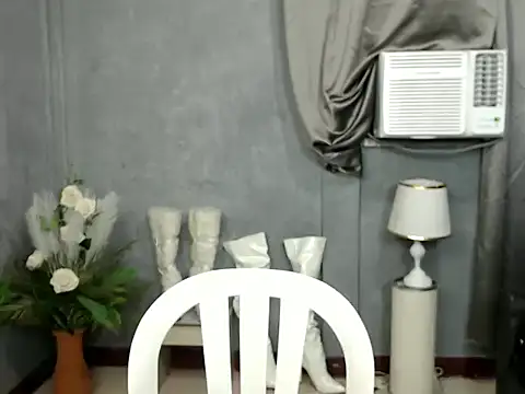 Snapshot of liane_mei chatting on 9, 10, 2025 liane mei online show from 9, 10, 2025