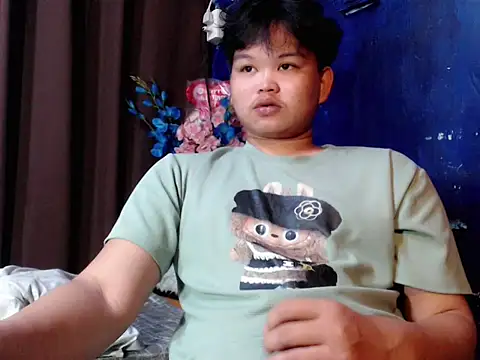 Reynelcock online show from 7, 4, 2026