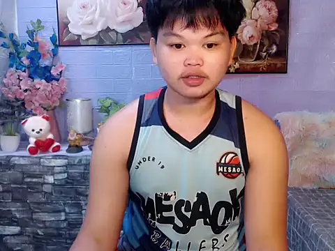 Reynelcock online show from 6, 5, 2026