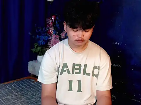 Reynelcock online show from 9, 2, 2026