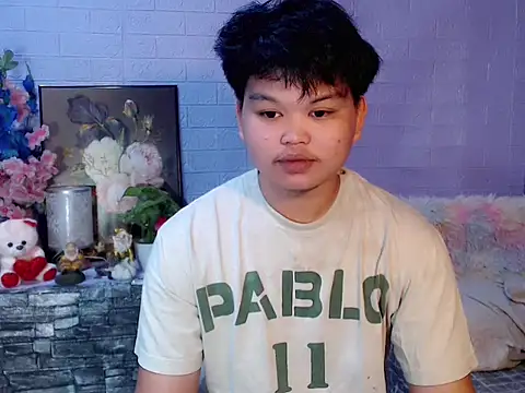 Reynelcock online show from 11, 5, 2026