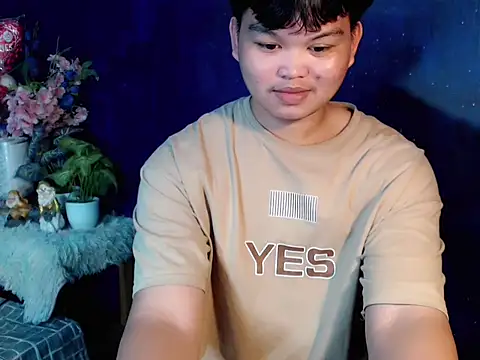 Reynelcock online show from 13, 10, 2025