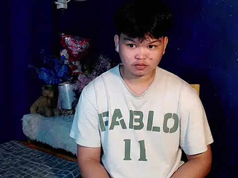 Reynelcock online show from 7, 11, 2025