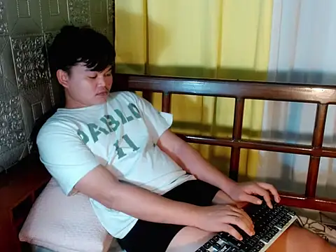 Reynelcock online show from 21, 10, 2025