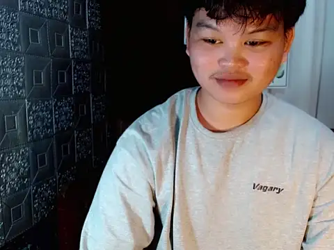 Reynelcock online show from 8, 9, 2025