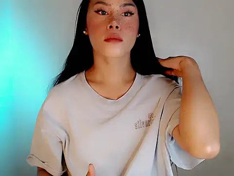 Snapshot of Angelina_bunny chatting on 13, 10, 2025 Angelina bunny online show from 13, 10, 2025