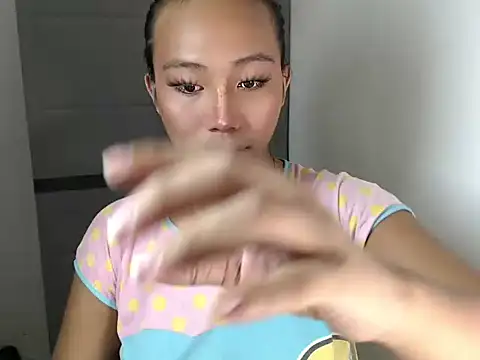 sweetiie caren online show from 24, 3, 2026