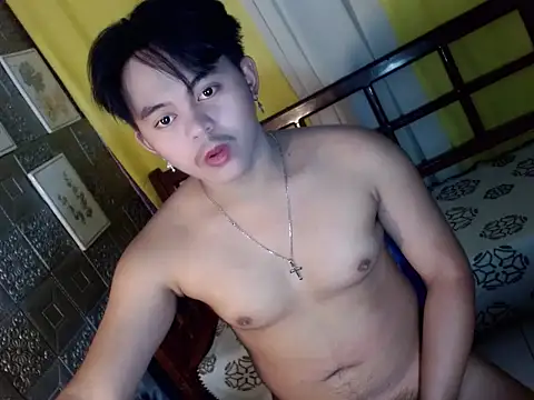Snapshot of urguy_toshi chatting on 10, 6, 2026 urguy toshi online show from 10, 6, 2026