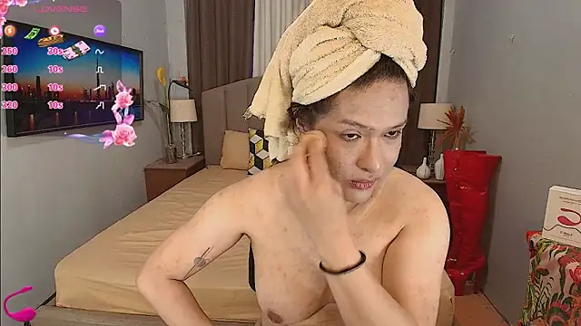 Snapshot of EvaTheMistress chatting on 8, 10, 2025 EvaTheMistress online show from 8, 10, 2025