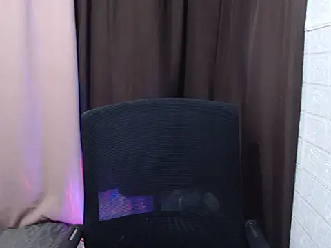 Snapshot of sweetsasha68 chatting on 8, 5, 2026 sweetsasha68 online show from 8, 5, 2026