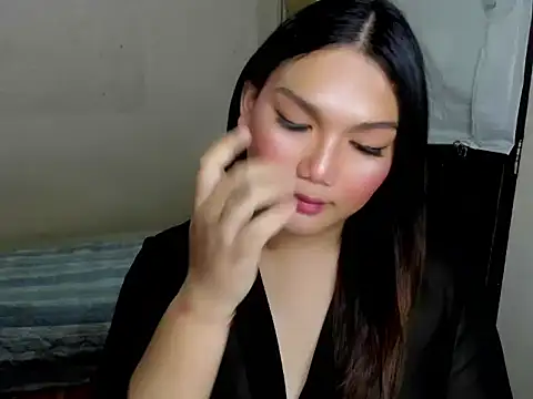 Lou heart online show from 30, 10, 2025