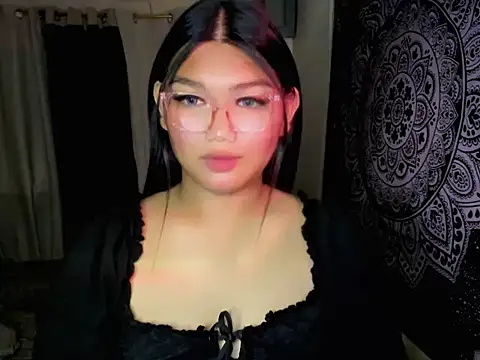Snapshot of Lou_heart chatting on 21, 6, 2026 Lou heart online show from 21, 6, 2026