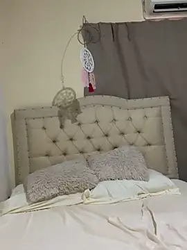 aphrodite sexy online show from 12, 6, 2026