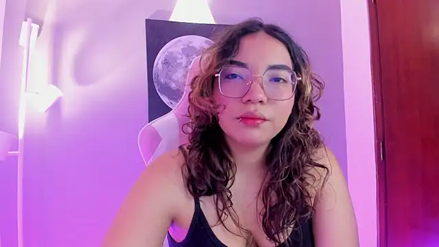 AliceCamxxx online show from 9, 9, 2025