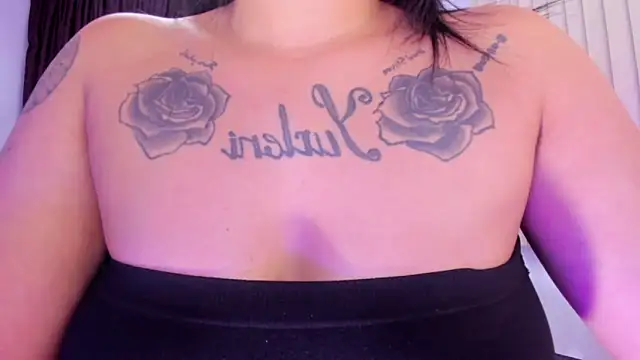 Snapshot of Dantzel_ chatting on 14, 11, 2025 Dantzel online show from 14, 11, 2025