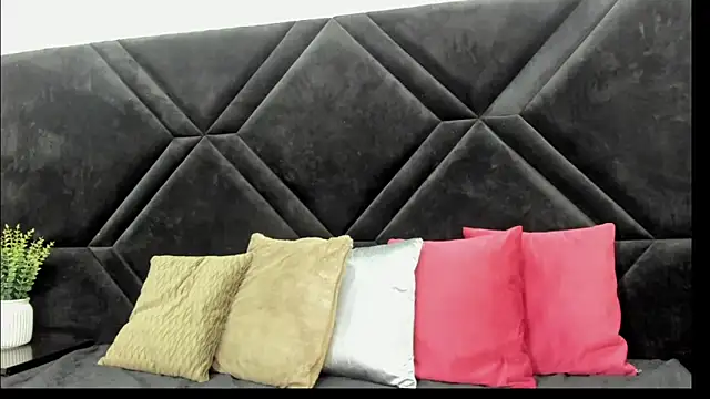 Dantzel  online show from 28, 3, 2026