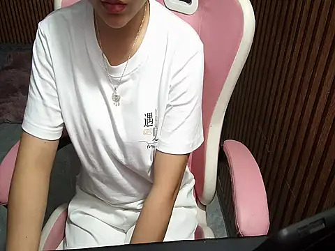 Snapshot of Ori-Yannie chatting on 16, 7, 2026 Ori-Yannie online show from 16, 7, 2026