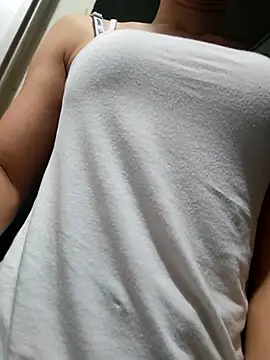 Du-Uyen online show from 29, 9, 2025