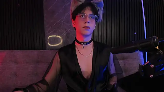 luixdust  online show from 30, 10, 2025