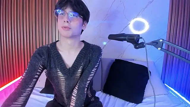 luixdust  online show from 13, 10, 2025