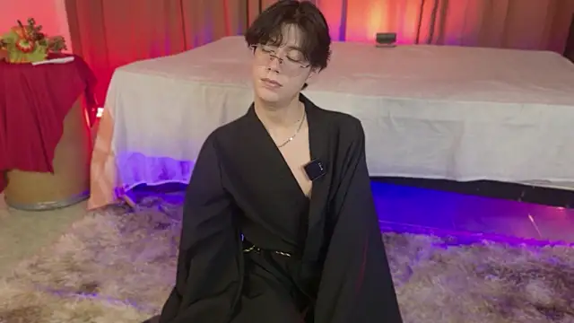 luixdust  online show from 11, 11, 2025