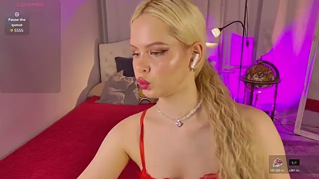 Mary Lane  online show from 20, 12, 2025