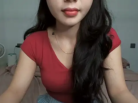 Lucie-Sexy2k online show from 9, 6, 2026