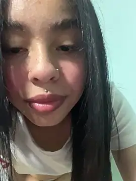 Snapshot of Xiiki chatting on 28, 4, 2026 Xiiki online show from 28, 4, 2026