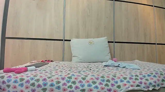 Snapshot of ikia_lopez_ chatting on 23, 4, 2026 ikia lopez online show from 23, 4, 2026