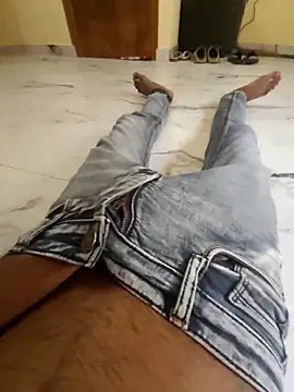 rockyy23boy online show from 14, 4, 2026