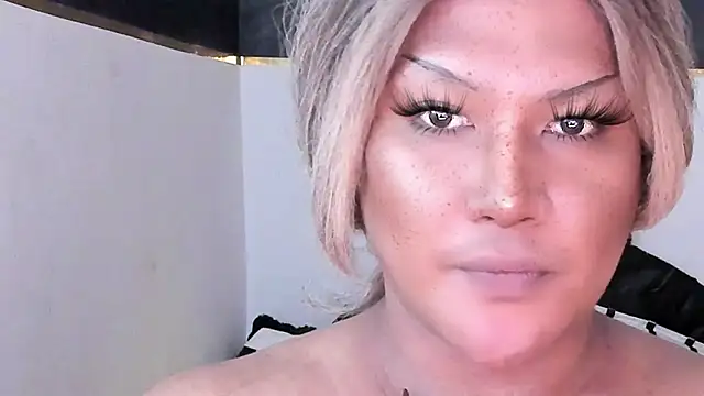 MistressDuhara online show from 18, 4, 2026