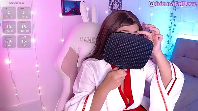 hinnata lovely online show from 11, 11, 2025