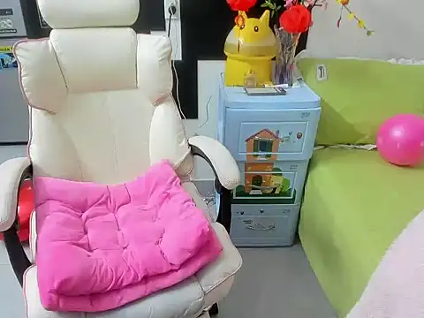 LuckyBabe new01 online show from 10, 3, 2026