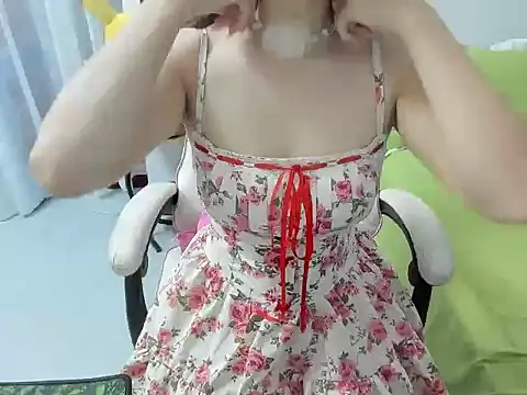 Snapshot of LuckyBabe_new01 chatting on 27, 5, 2026 LuckyBabe new01 online show from 27, 5, 2026