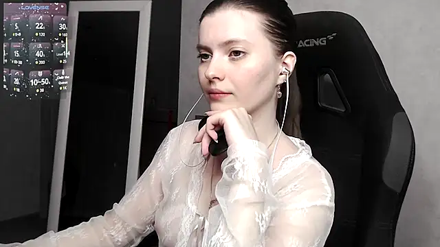 cute elfy  online show from 27, 9, 2025