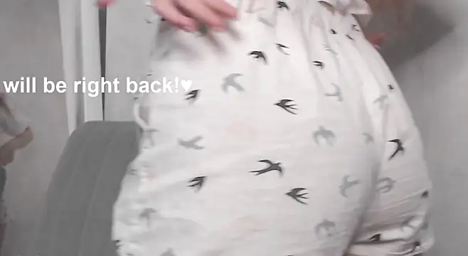 cute elfy  online show from 9, 1, 2026