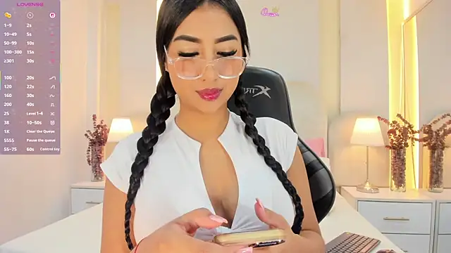 SalomeeBell online show from 21, 5, 2026