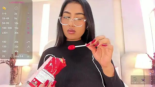 SalomeeBell online show from 13, 3, 2026