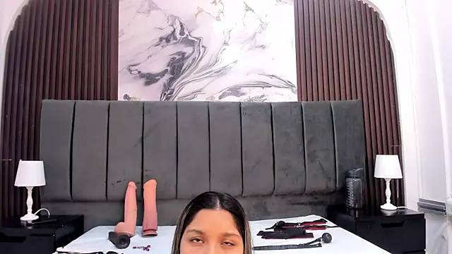 Wonderkloe  online show from 26, 6, 2026