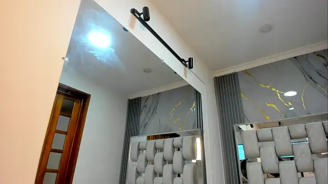 Snapshot of Wonderkloe_ chatting on 5, 5, 2026 Wonderkloe online show from 5, 5, 2026