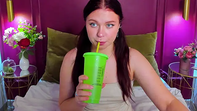 LizyBex online show from 11, 11, 2025