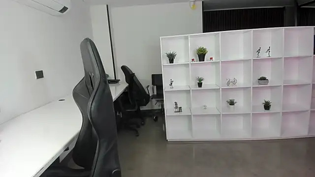 megan bigboobs  online show from 9, 11, 2025