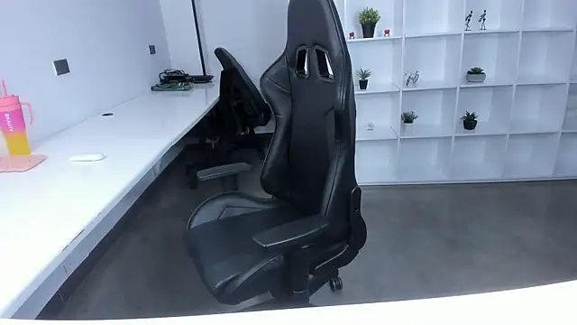 megan bigboobs  online show from 12, 11, 2025