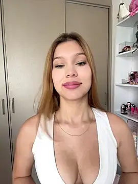 Nikii   online show from 12, 4, 2026