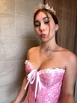 Snapshot of Nikii__ chatting on 31, 10, 2025 Nikii online show from 31, 10, 2025