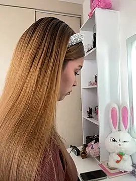 Nikii   online show from 21, 4, 2026