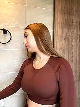 Snapshot of Nikii__ chatting on 5, 11, 2025 Nikii online show from 5, 11, 2025