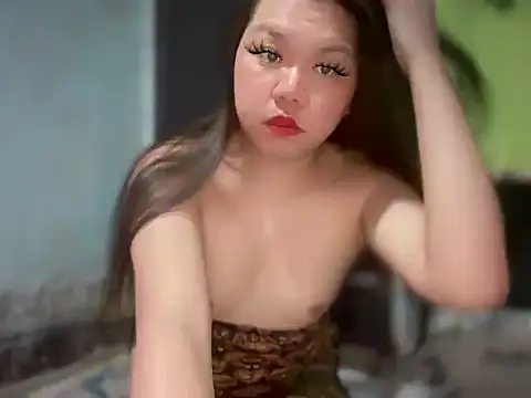 takemeinheaven25 online show from 10, 3, 2026